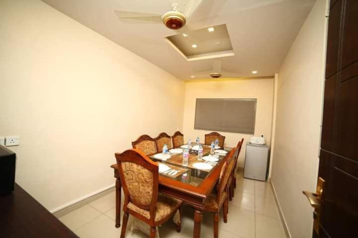 Hira Guest House كراتشي المظهر الخارجي الصورة