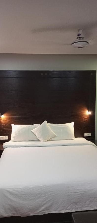 Hira Guest House كراتشي المظهر الخارجي الصورة