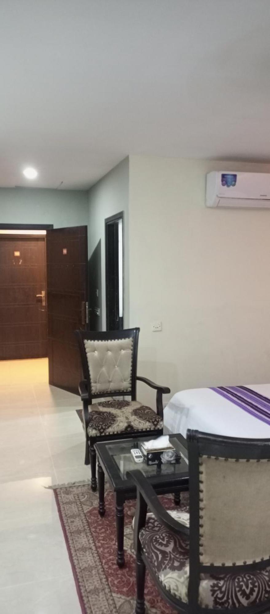 Hira Guest House كراتشي الغرفة الصورة