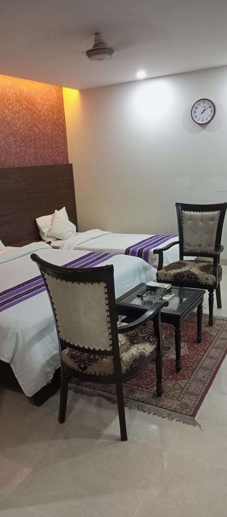 Hira Guest House كراتشي الغرفة الصورة